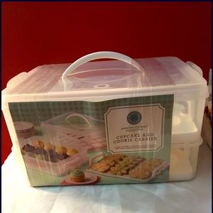 Martha Stewart Two Tier Cupcake Carrier